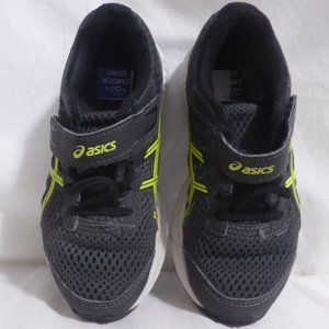 OASIS, running shoe, Velcro and lace fastened, black with neon design, GUC